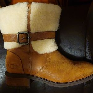 UGG boots size 5
